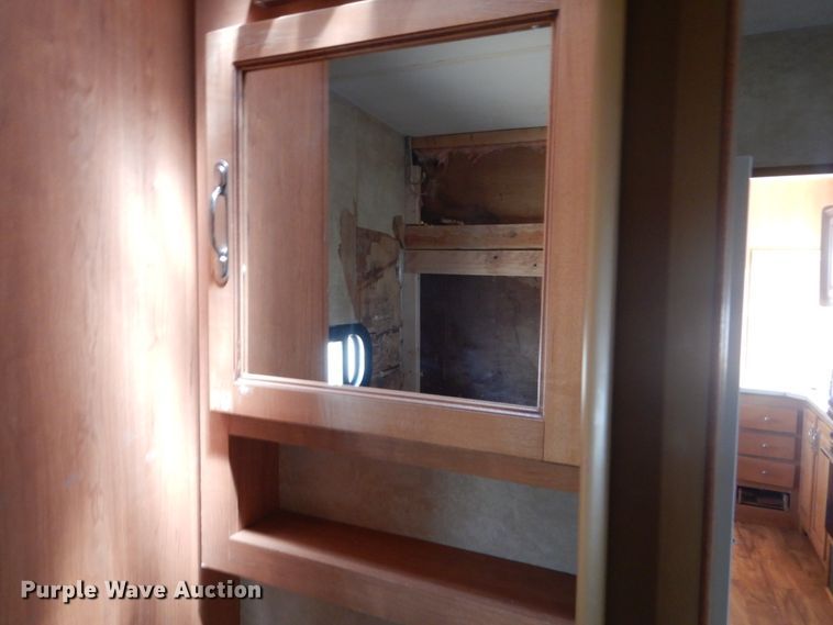 image for item HI9831 2008 Forrest River Cardinal  camper