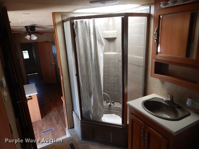 image for item HI9831 2008 Forrest River Cardinal  camper