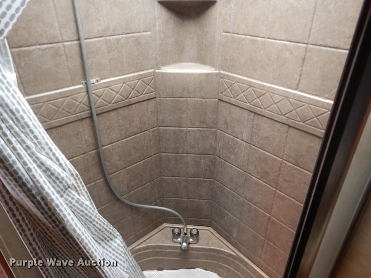 image for item HI9831 2008 Forrest River Cardinal  camper