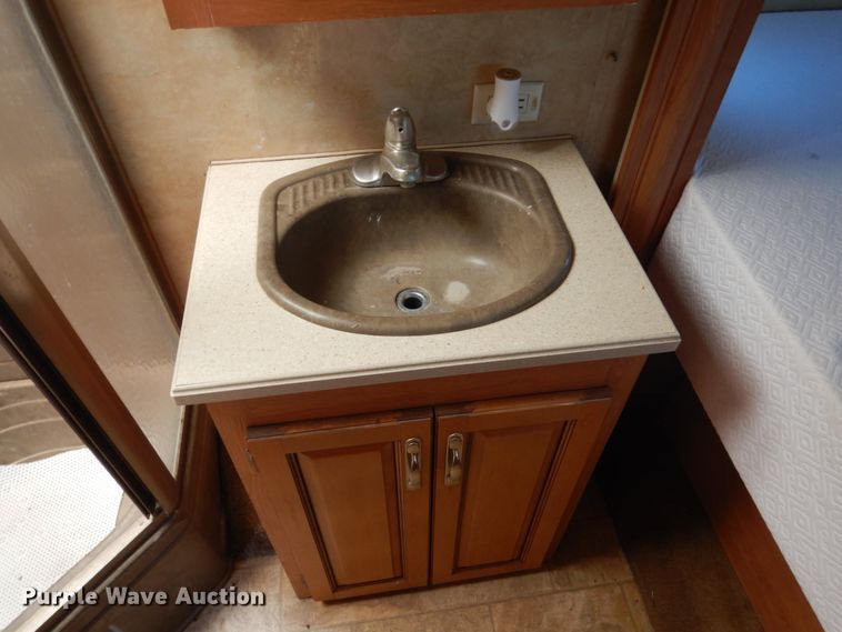 image for item HI9831 2008 Forrest River Cardinal  camper