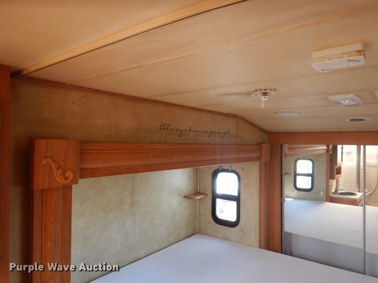 image for item HI9831 2008 Forrest River Cardinal  camper