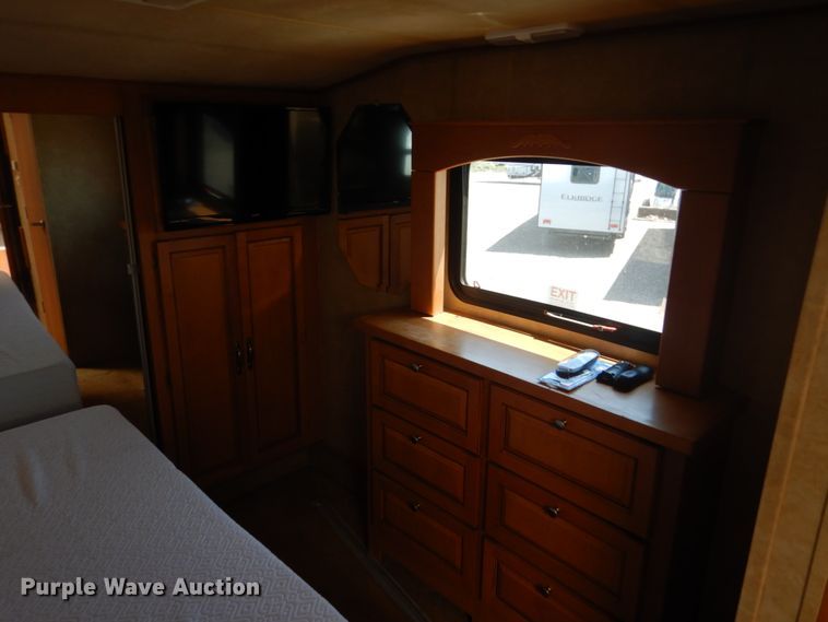 image for item HI9831 2008 Forrest River Cardinal  camper