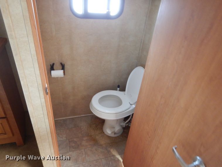 image for item HI9831 2008 Forrest River Cardinal  camper