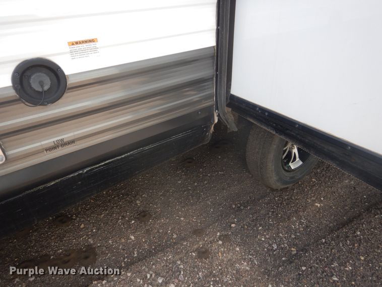 image for item HI9833 2018 Jayco  camper