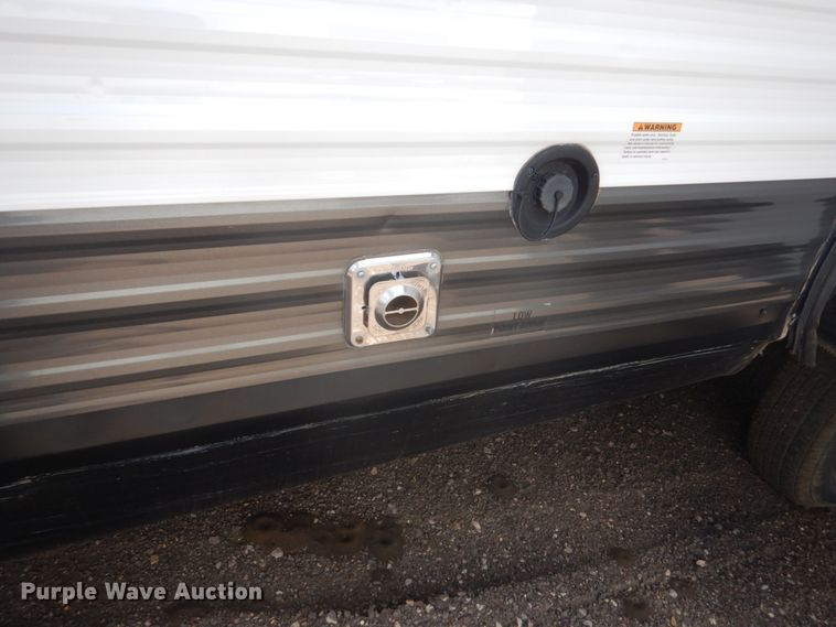 image for item HI9833 2018 Jayco  camper