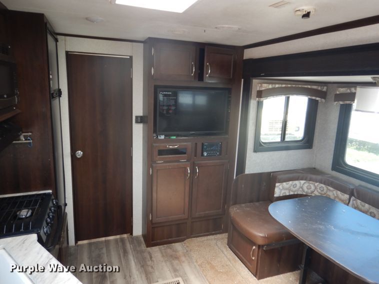 image for item HI9833 2018 Jayco  camper