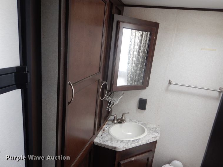 image for item HI9833 2018 Jayco  camper