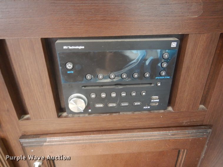 image for item HI9833 2018 Jayco  camper