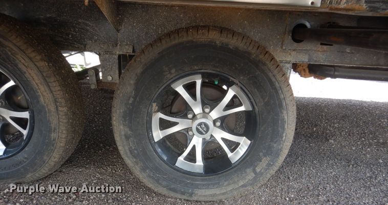 image for item HI9833 2018 Jayco  camper