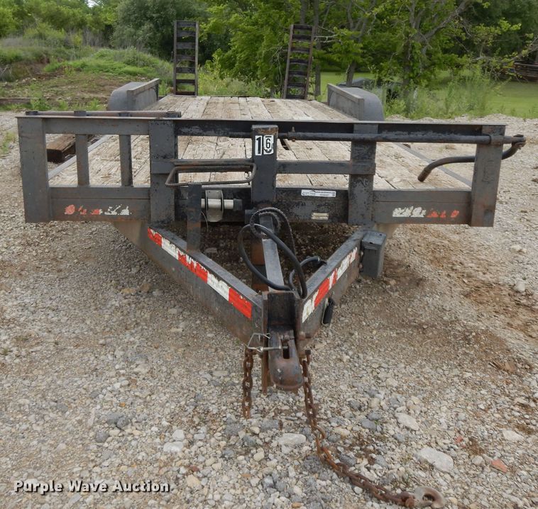 image for item HO9497 2006 2G  equipment trailer