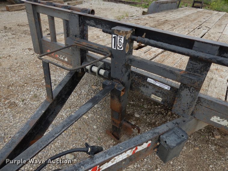 image for item HO9497 2006 2G  equipment trailer