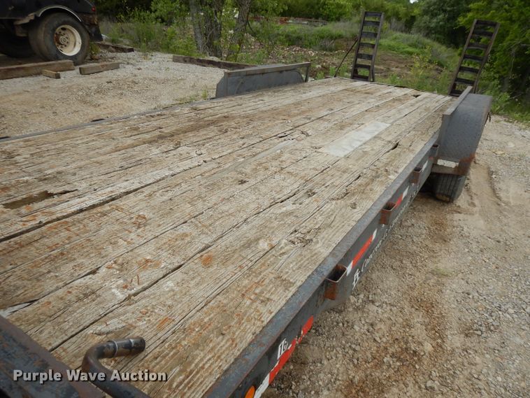 image for item HO9497 2006 2G  equipment trailer