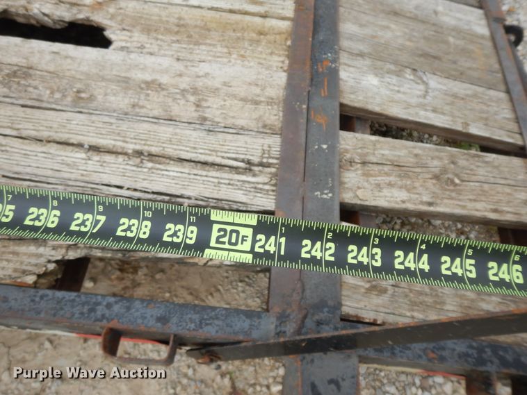 image for item HO9497 2006 2G  equipment trailer