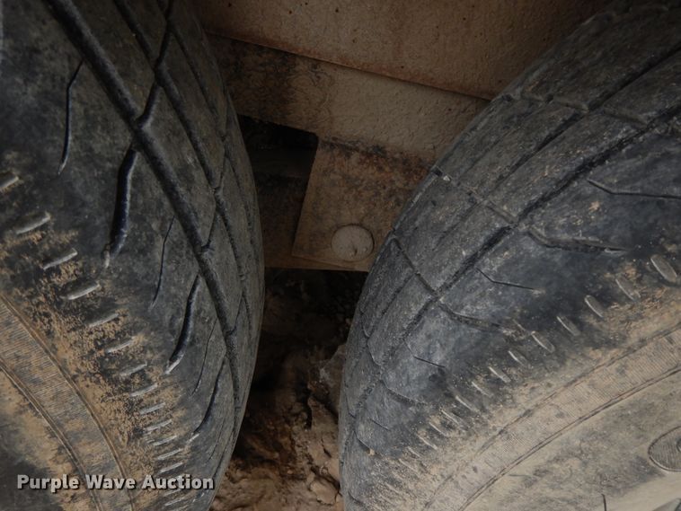 image for item HO9497 2006 2G  equipment trailer