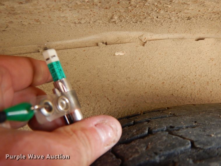 image for item HO9497 2006 2G  equipment trailer