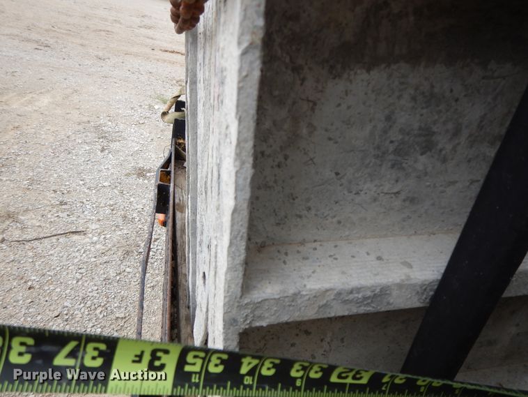 image for item HP9505 2000 Starlite  concrete form trailer