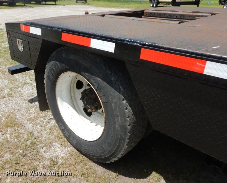 image for item HP9527 2007 Sterling Acterra  flatbed truck