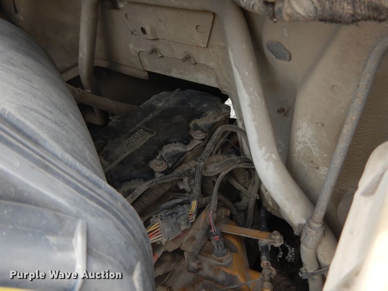 image for item HP9556 2006 Ford F750  flatbed truck