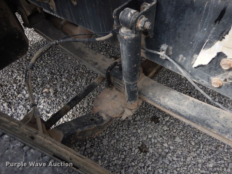 image for item HP9556 2006 Ford F750  flatbed truck