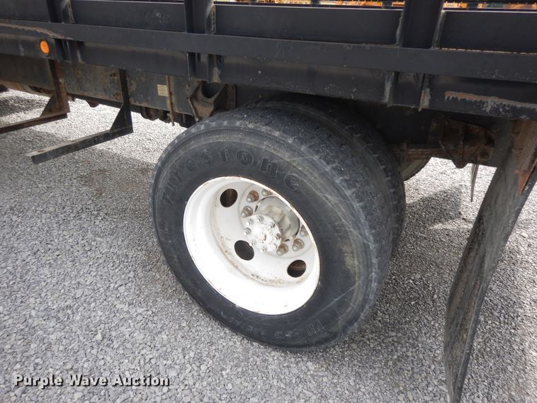 image for item HP9556 2006 Ford F750  flatbed truck