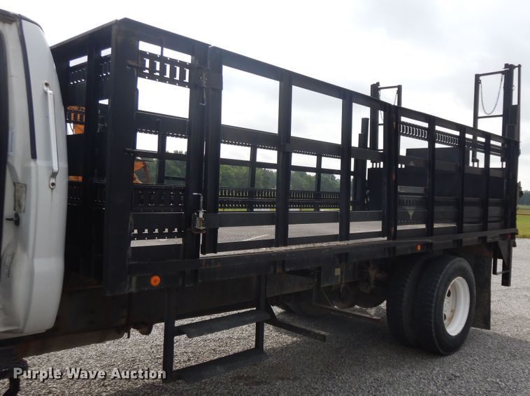 image for item HP9556 2006 Ford F750  flatbed truck