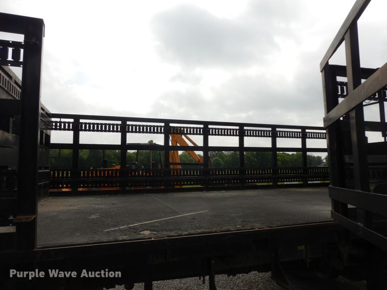 image for item HP9556 2006 Ford F750  flatbed truck