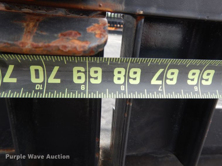 image for item HP9556 2006 Ford F750  flatbed truck