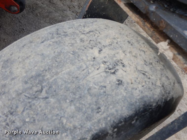 image for item HP9562 Kubota ZD326  lawn mower