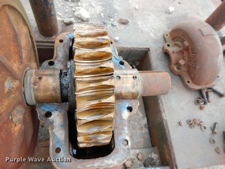 image for item HP9573 Winch flatbed