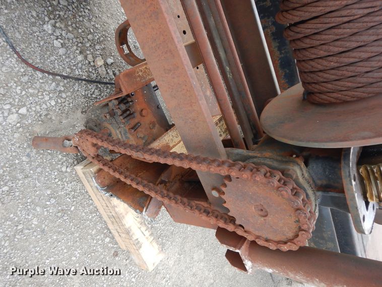 image for item HP9574 Leland winch flatbed