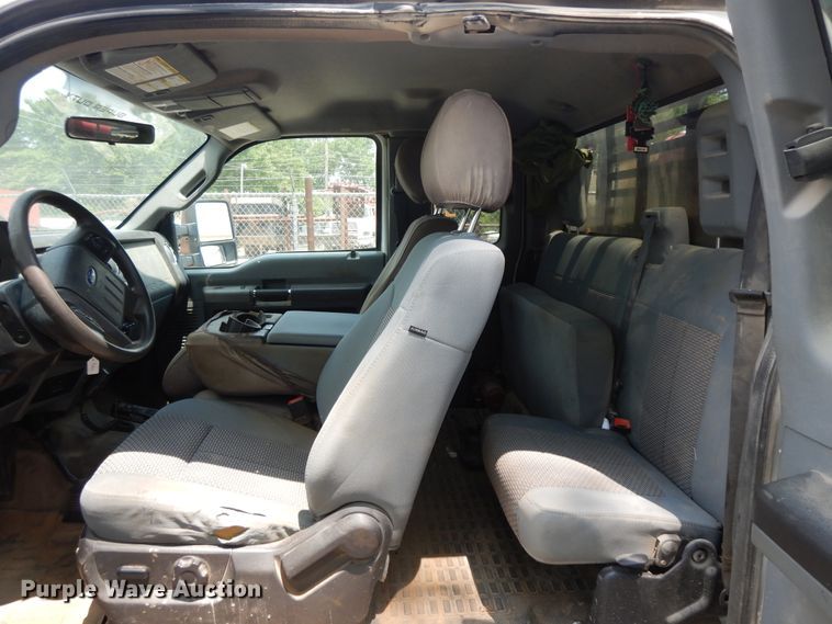 image for item HP9575 2012 Ford F550  SuperCab flatbed truck