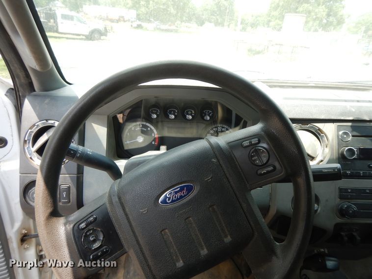 image for item HP9575 2012 Ford F550  SuperCab flatbed truck