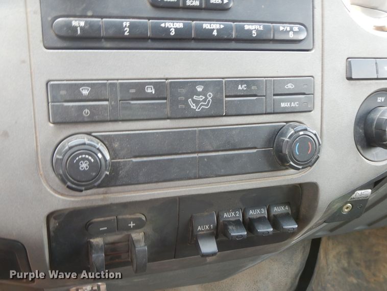 image for item HP9575 2012 Ford F550  SuperCab flatbed truck