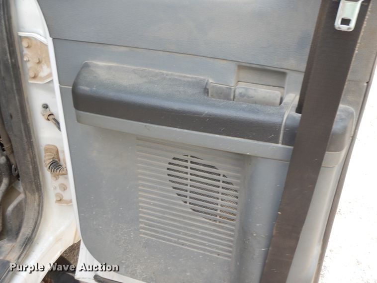 image for item HP9575 2012 Ford F550  SuperCab flatbed truck