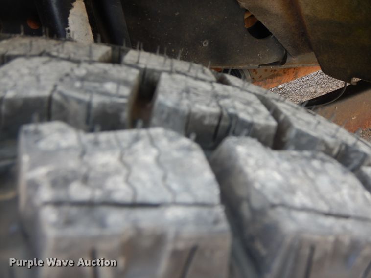 image for item HP9575 2012 Ford F550  SuperCab flatbed truck