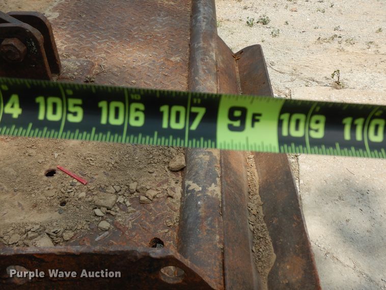 image for item HP9575 2012 Ford F550  SuperCab flatbed truck