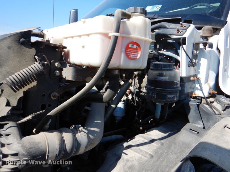 image for item HT9283 2007 GMC C7500  delivery truck