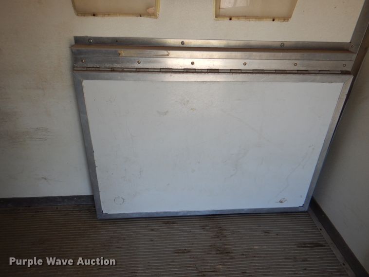 image for item HT9283 2007 GMC C7500  delivery truck