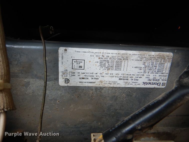 image for item HT9283 2007 GMC C7500  delivery truck