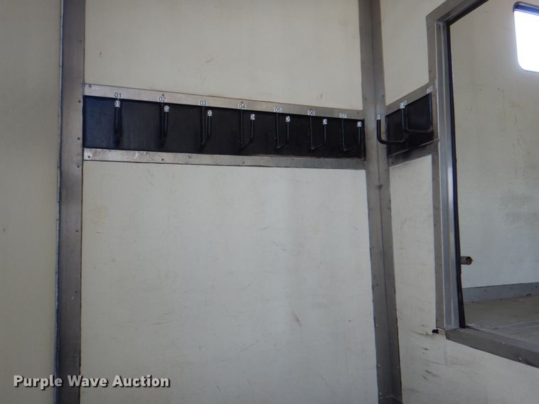 image for item HT9283 2007 GMC C7500  delivery truck