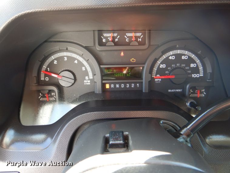 image for item HT9285 2009 Ford E350  shuttle bus