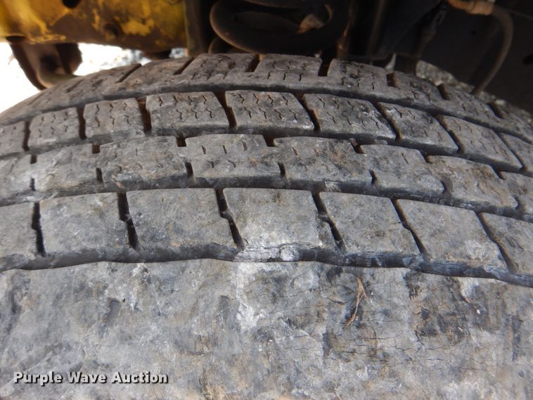 image for item HT9285 2009 Ford E350  shuttle bus