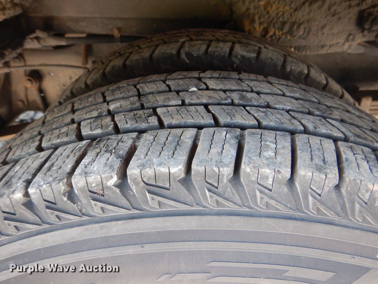 image for item HT9285 2009 Ford E350  shuttle bus