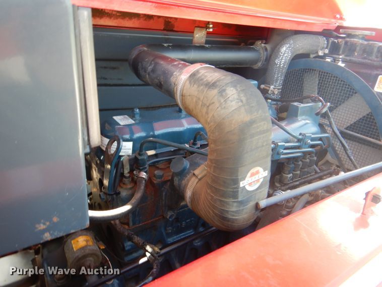 image for item HT9287 2001 Moffett M5500  forklift