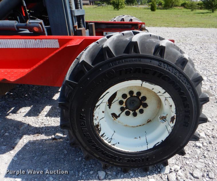 image for item HT9287 2001 Moffett M5500  forklift