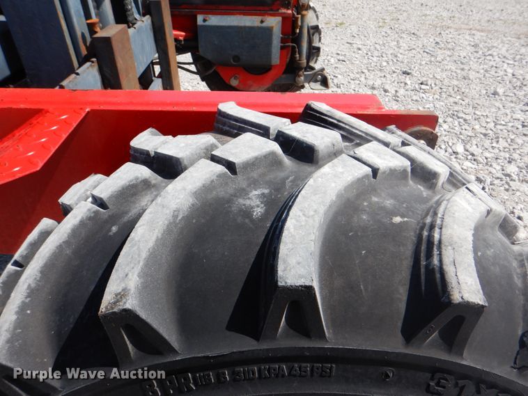 image for item HT9287 2001 Moffett M5500  forklift