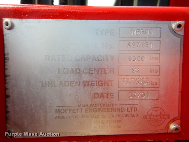 image for item HT9287 2001 Moffett M5500  forklift