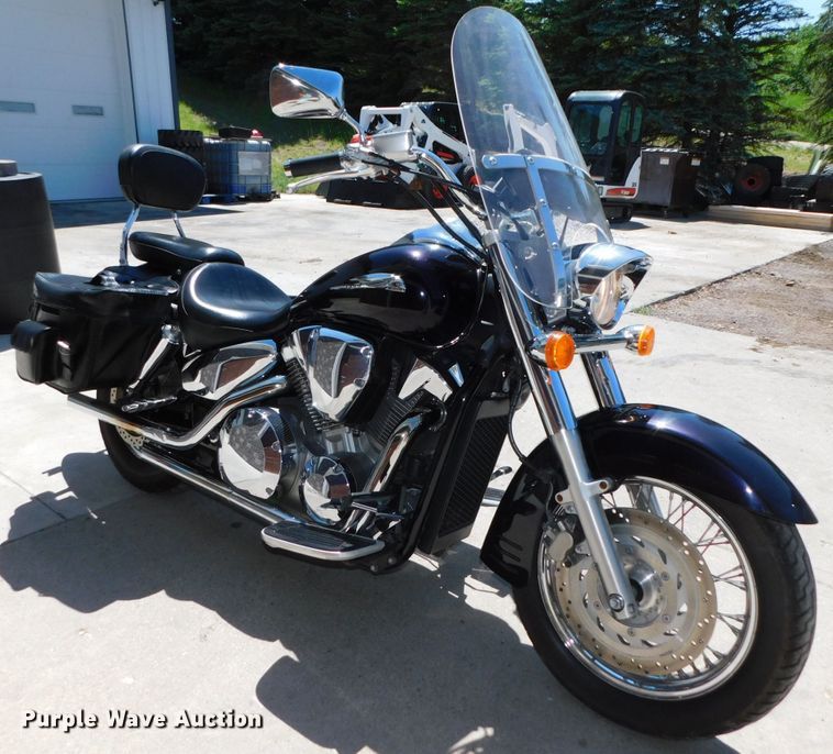 image for item HX9384 2006 Honda VTX1300S  motorcycle