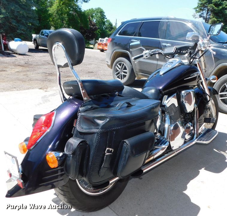 image for item HX9384 2006 Honda VTX1300S  motorcycle