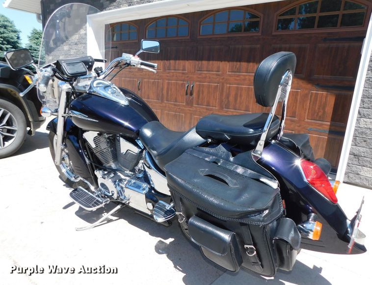 image for item HX9384 2006 Honda VTX1300S  motorcycle